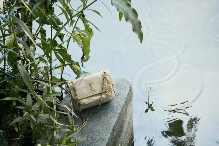 Saint Laurent 七夕用私人书信传递爱意