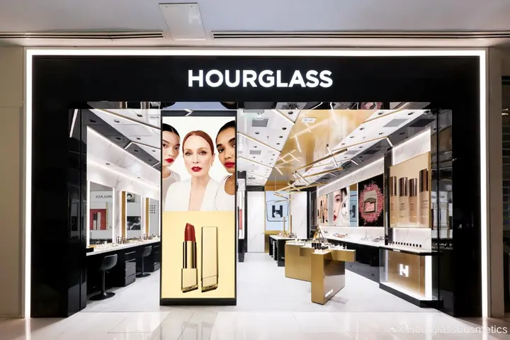 HOURGLASS 中国首家旗舰店正式启幕
