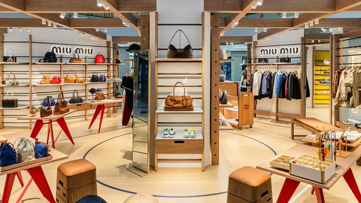 Miu Miu Gymnasium 系列限时店欣然开启