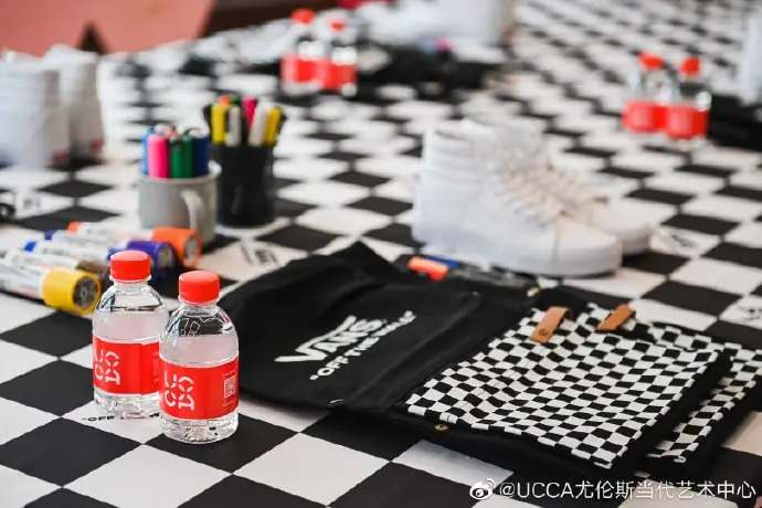 Vans × UCCA 打造 DIY 定制鞋工作坊