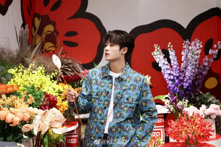 KENZO 限时花店和花样制燥派对齐上线