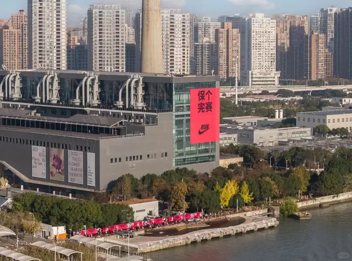 NIKE 又来上海马拉松「PUA」跑者了！