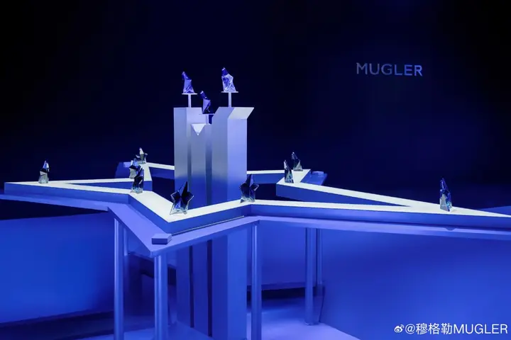 MUGLER 五十周年开启「寻香逐梦」之夜