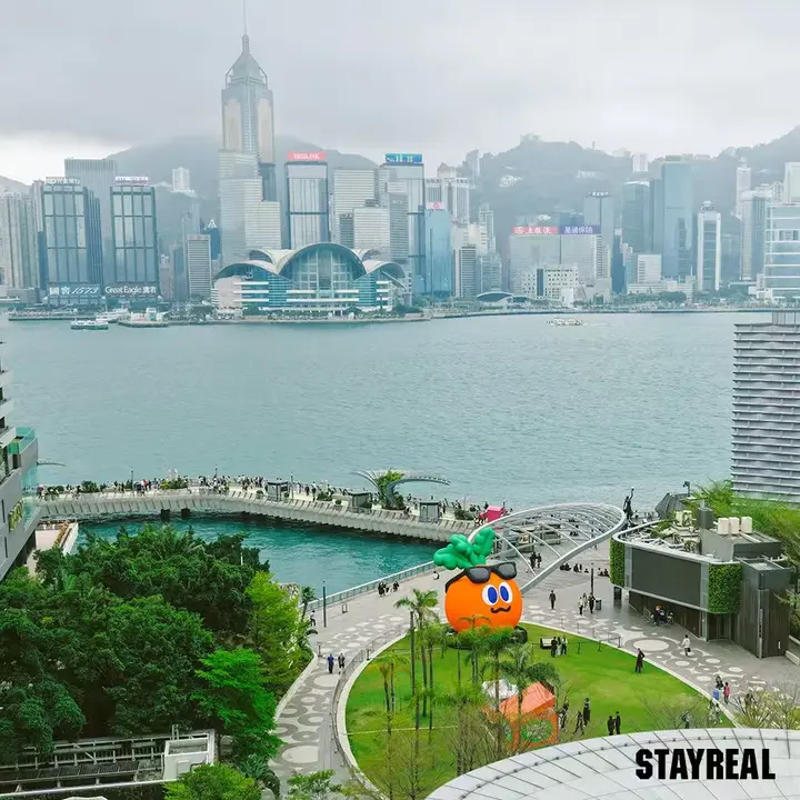 STAYREAL 艺术企划强势登陆香港星光大道