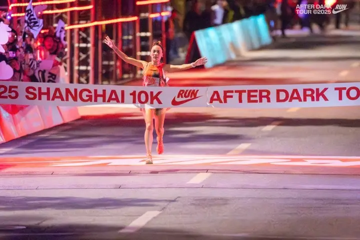 NIKE After Dark Tour 跑出女性运动力量